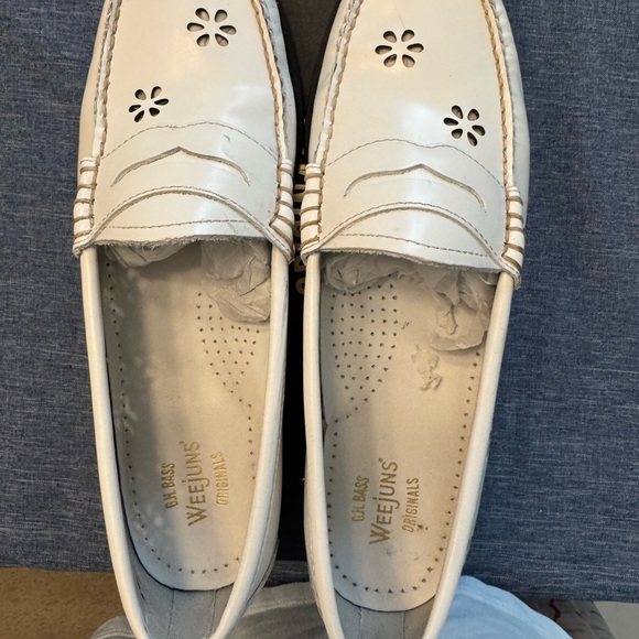 G.H. Bass & Co. White Floral Cutout Loafers - Picture 10 of 10
